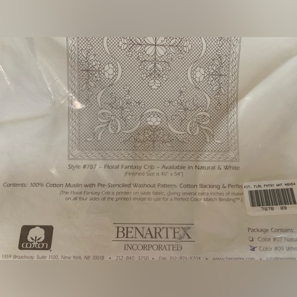 New Benartex Floral Fantasy Crib Throw Pre-Printed Quilt Kit-40”x54” in White - Picture 4 of 5